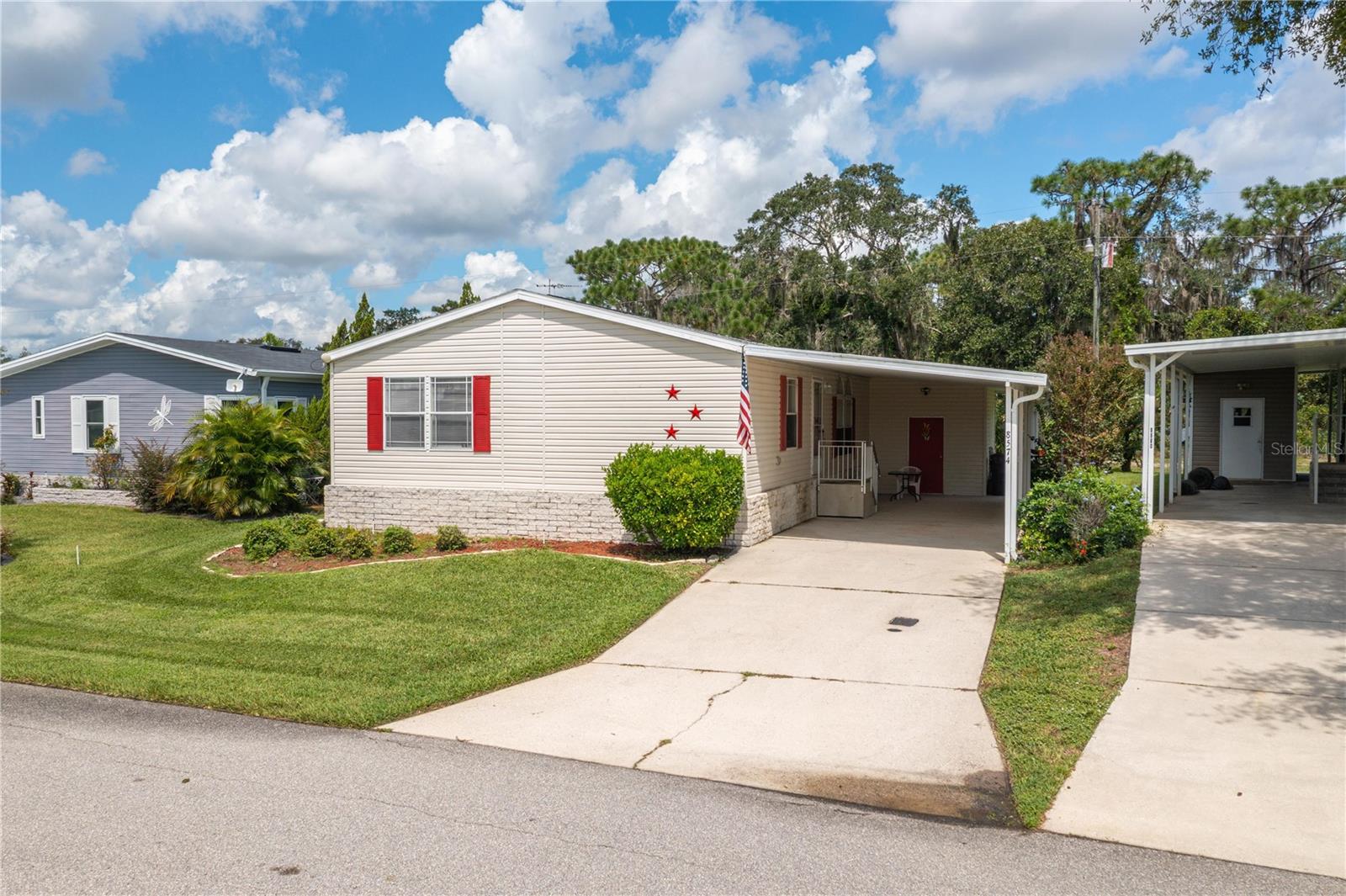 Photo of 8574 BREEZE HILL DRIVE LAKE WALES FL 33898