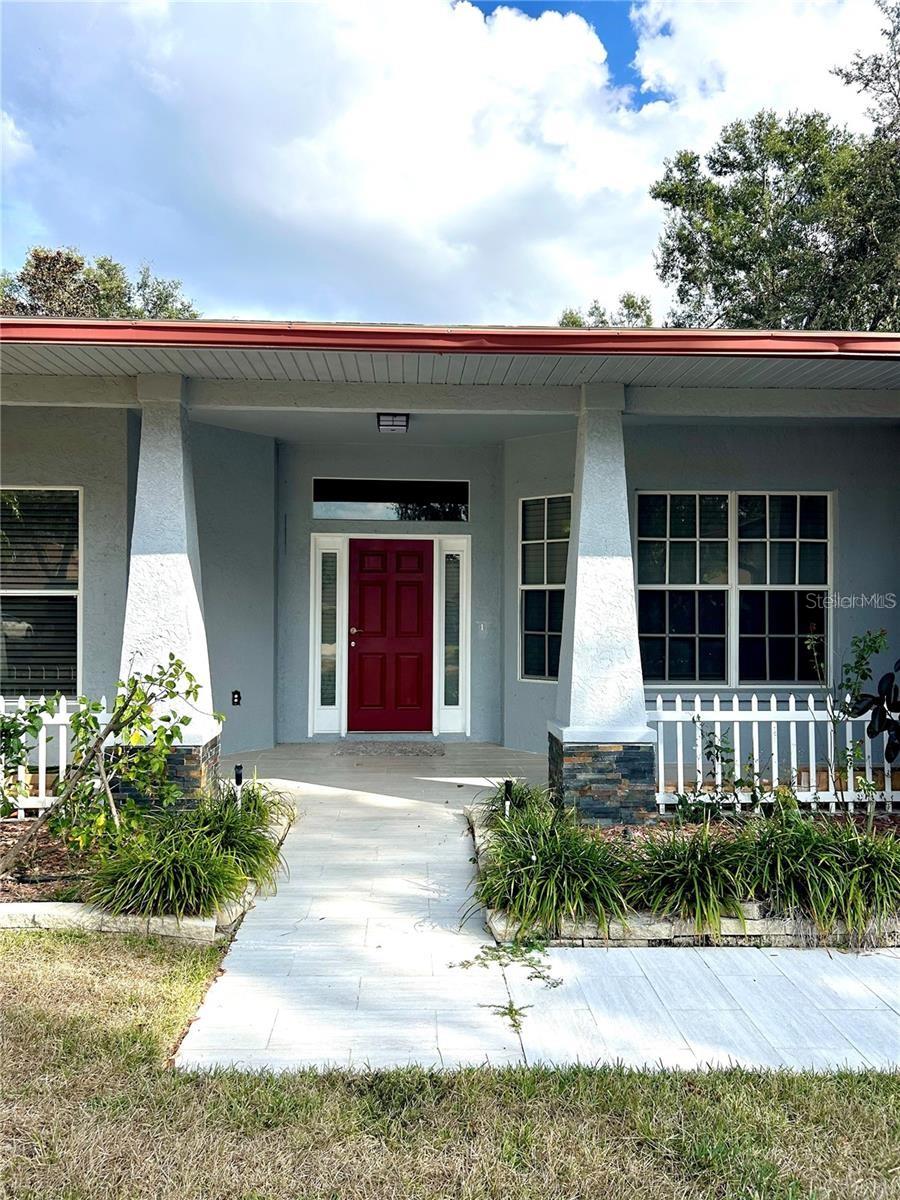Photo of 12221 ANNE KENIA DRIVE THONOTOSASSA FL 33592
