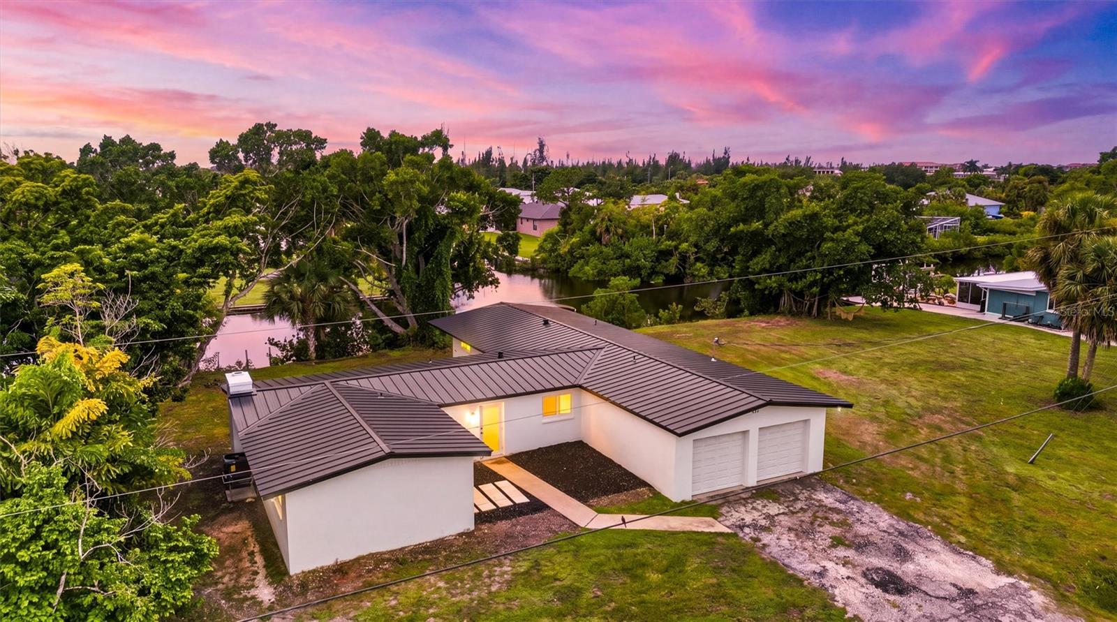 Photo of 801 MARLIN DRIVE PUNTA GORDA FL 33950