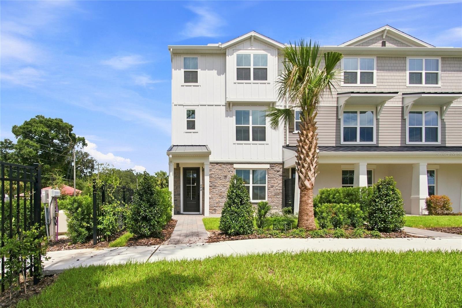 Photo of 242 PASQUALA WAY OVIEDO FL 32765