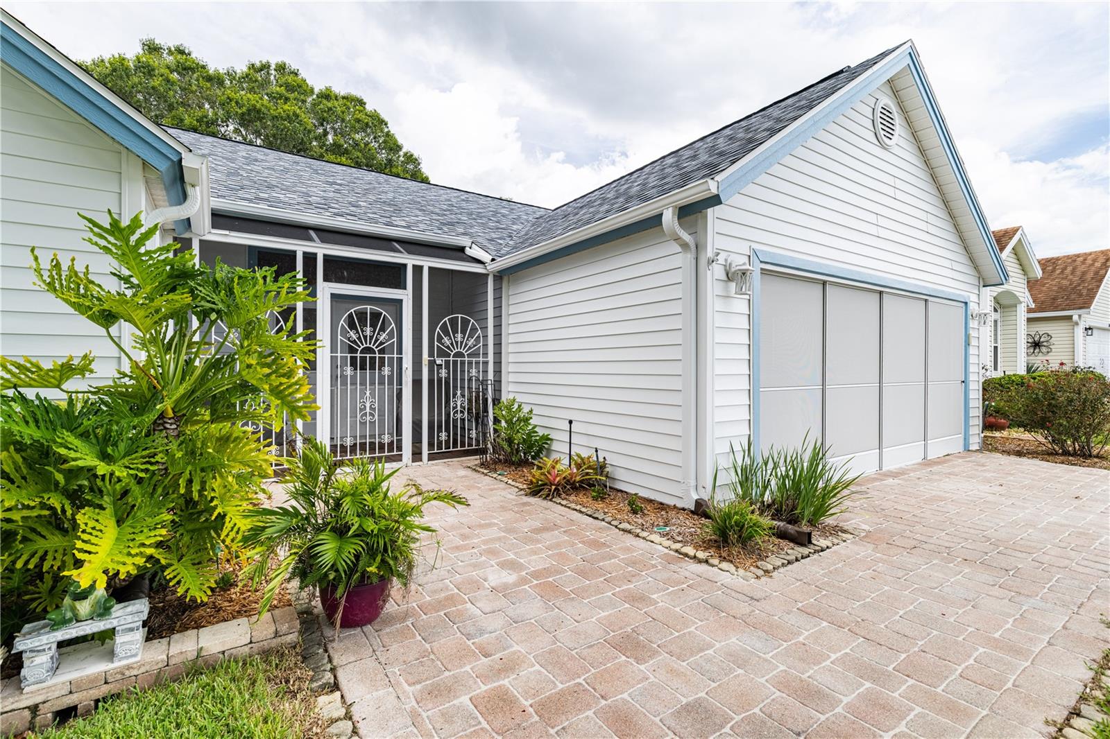 Photo of 1009 LA MESA LANE THE VILLAGES FL 32159