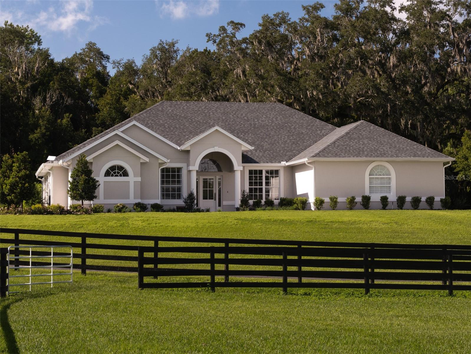 Photo of 6520 W HIGHWAY 326 OCALA FL 34482