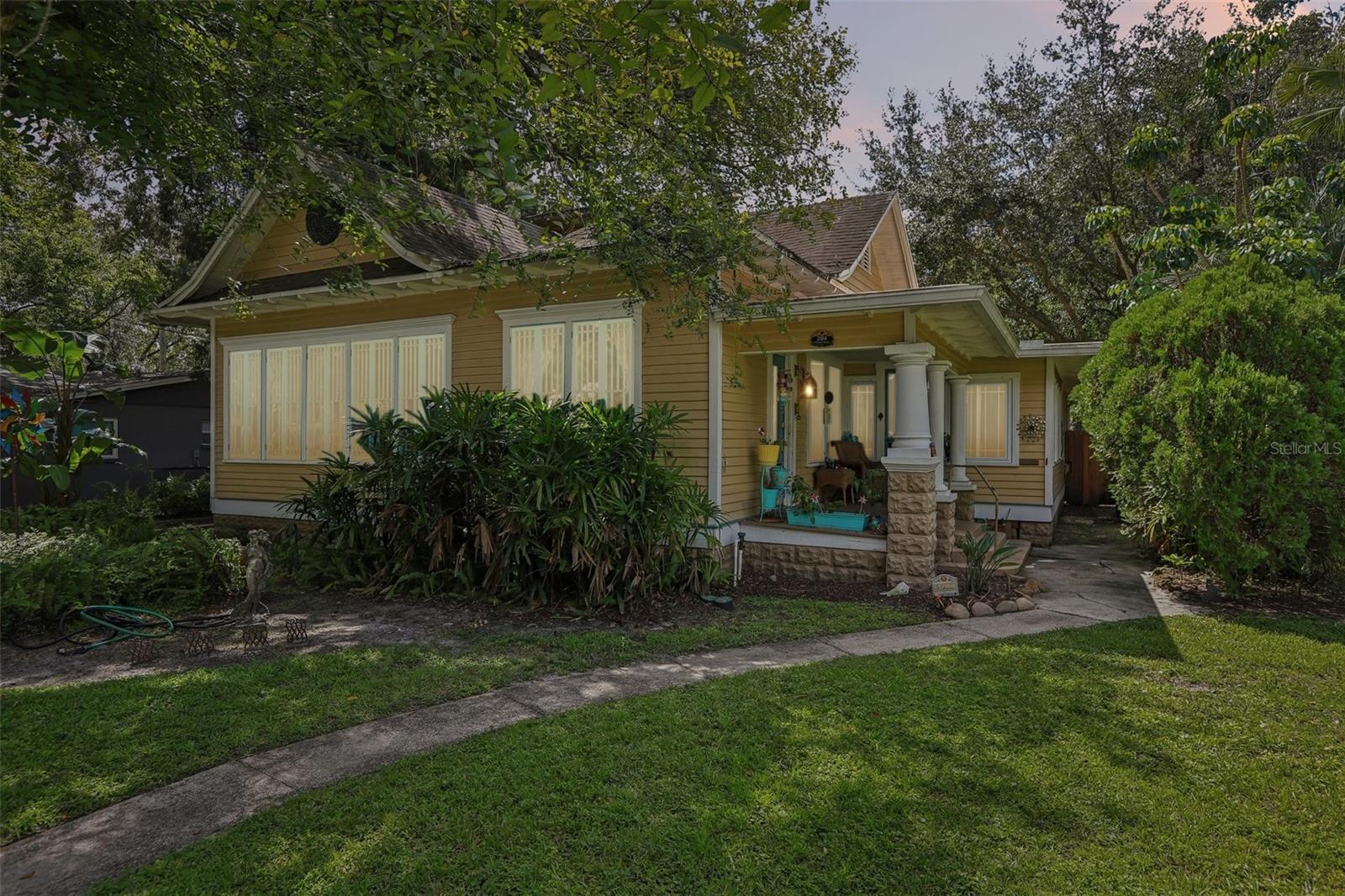 Photo of 204 W THOMAS STREET TAMPA FL 33604