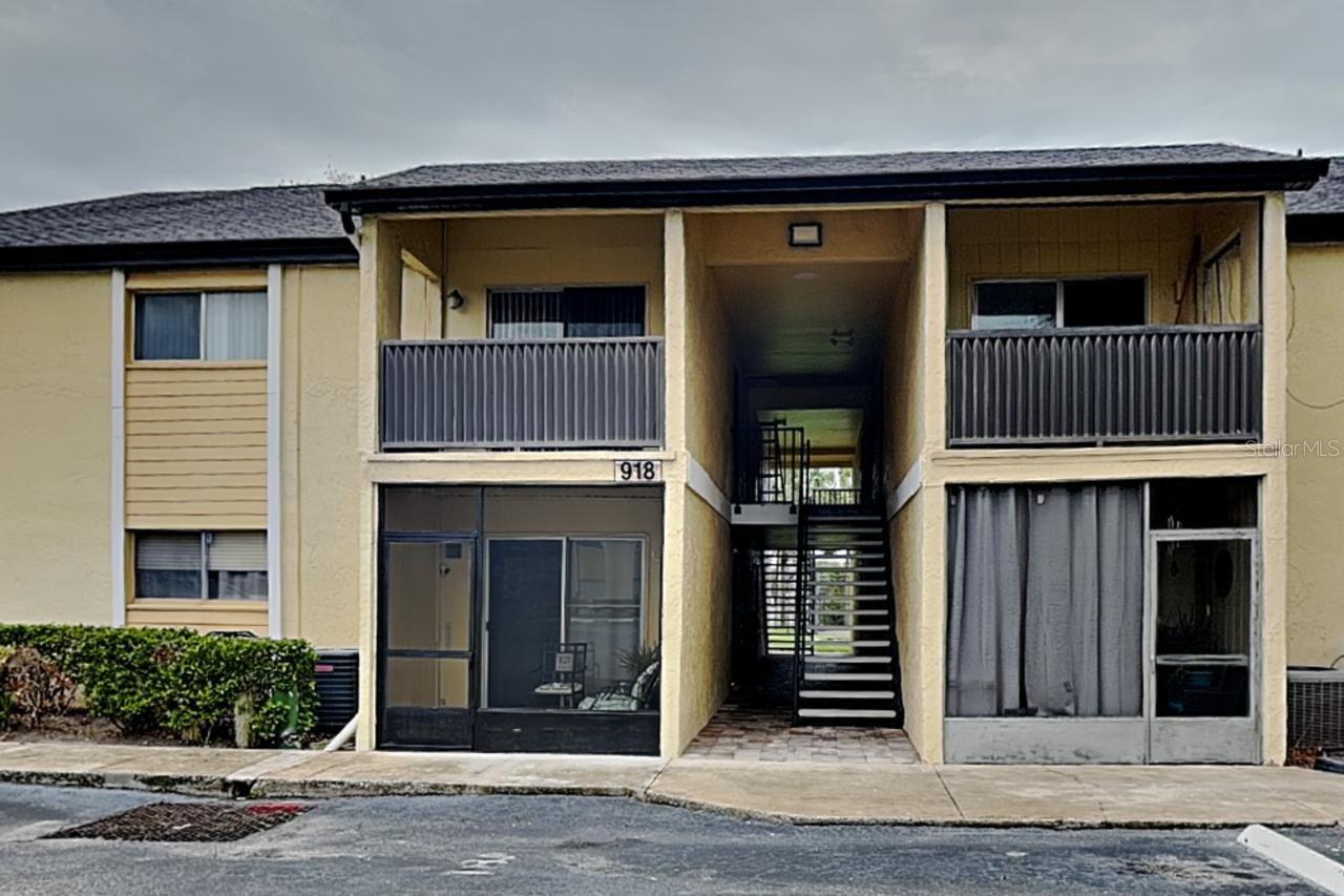 Photo of 918 LAKE DESTINY ROAD #E ALTAMONTE SPRINGS FL 32714