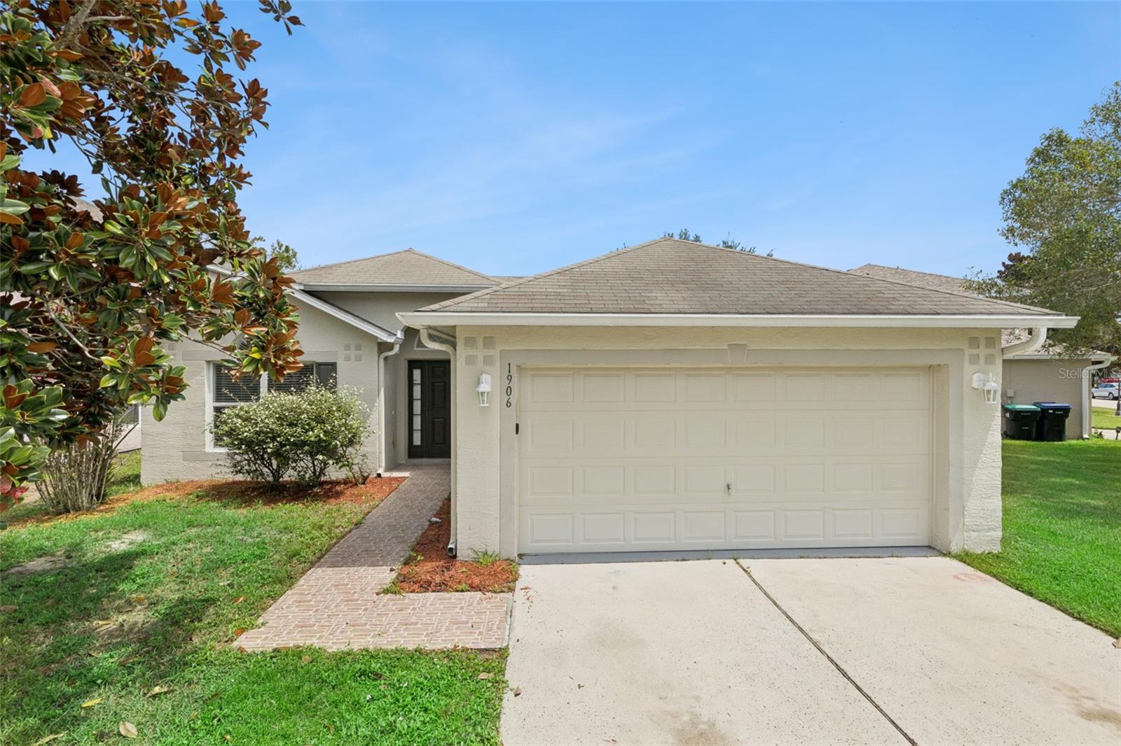 Photo of 1906 CORNER GLEN DRIVE ORLANDO FL 32820