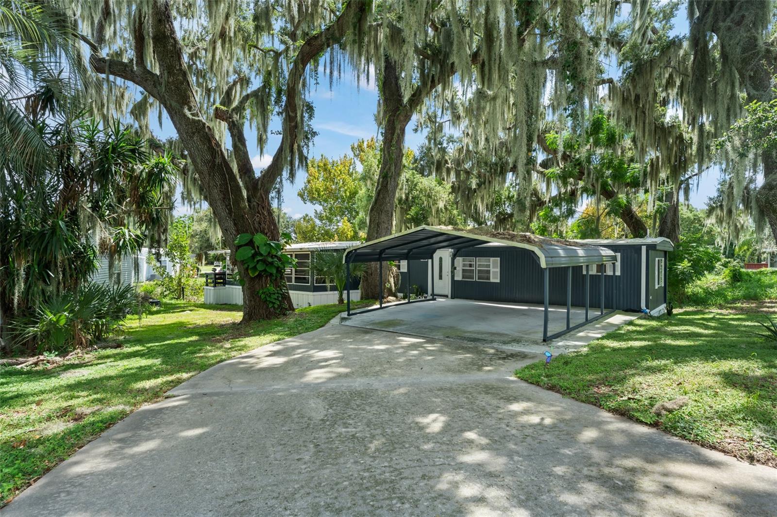 Photo of 17336 PALM DRIVE MONTVERDE FL 34756