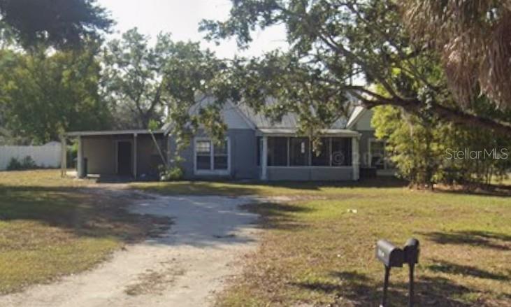 Photo of 816 W COUNTRY CLUB DRIVE TAMPA FL 33612