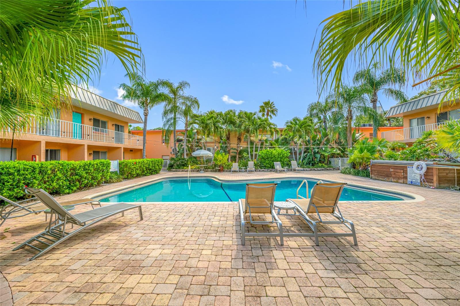 Photo of 1411 S LORENZO AVENUE #03 TAMPA FL 33629