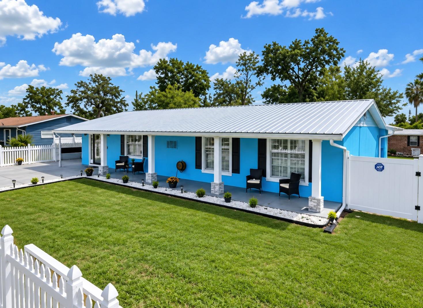 Photo of 39352 LINCOLN AVENUE ZEPHYRHILLS FL 33542