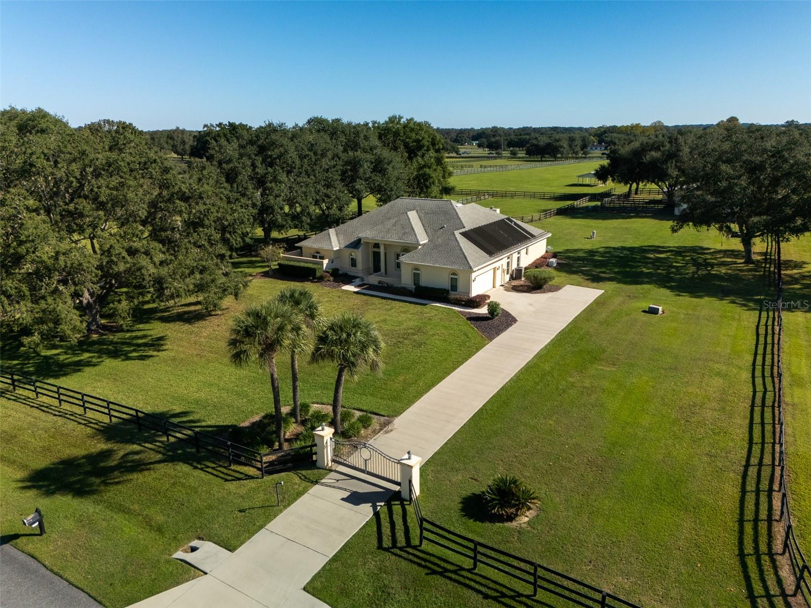 Photo of 2185 NW 114TH LOOP OCALA FL 34475