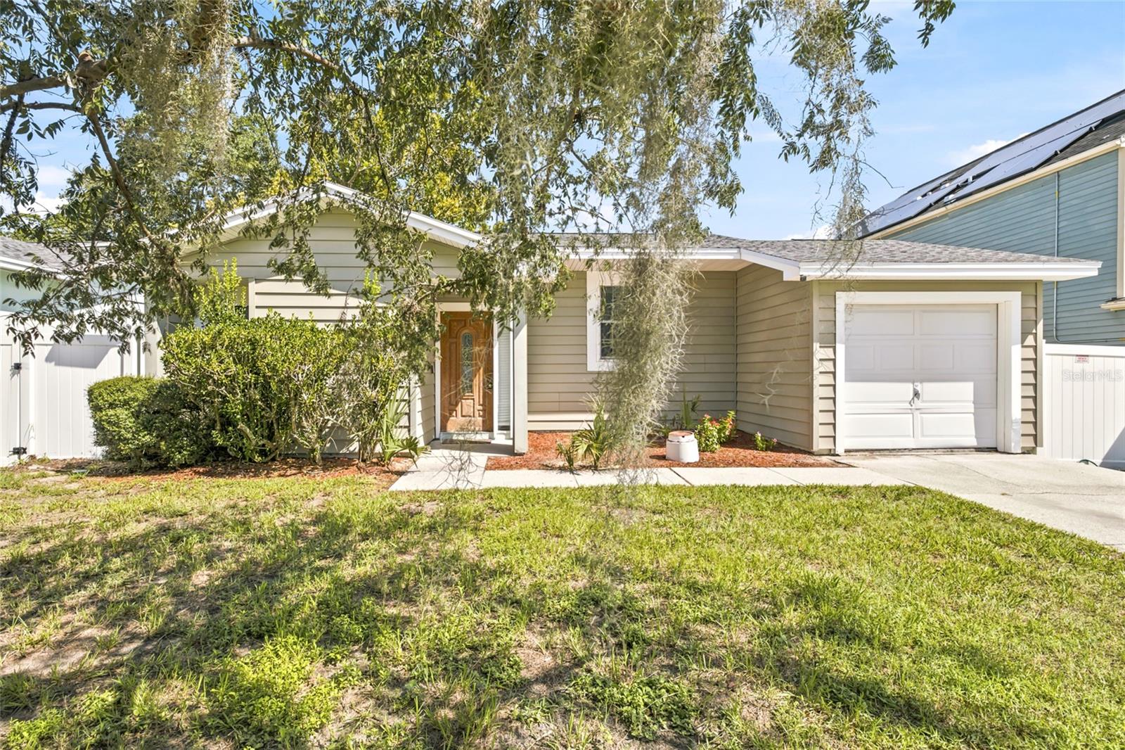 Photo of 7714 GLADES COURT TEMPLE TERRACE FL 33637