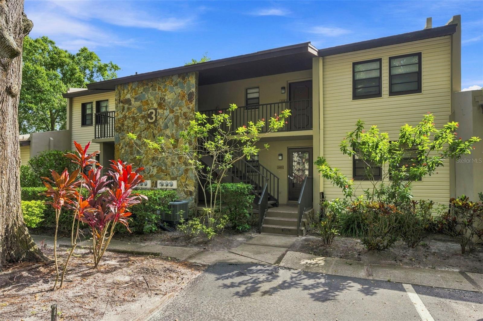 Photo of 1000 TARPON WOODS BOULEVARD #302 PALM HARBOR FL 34685