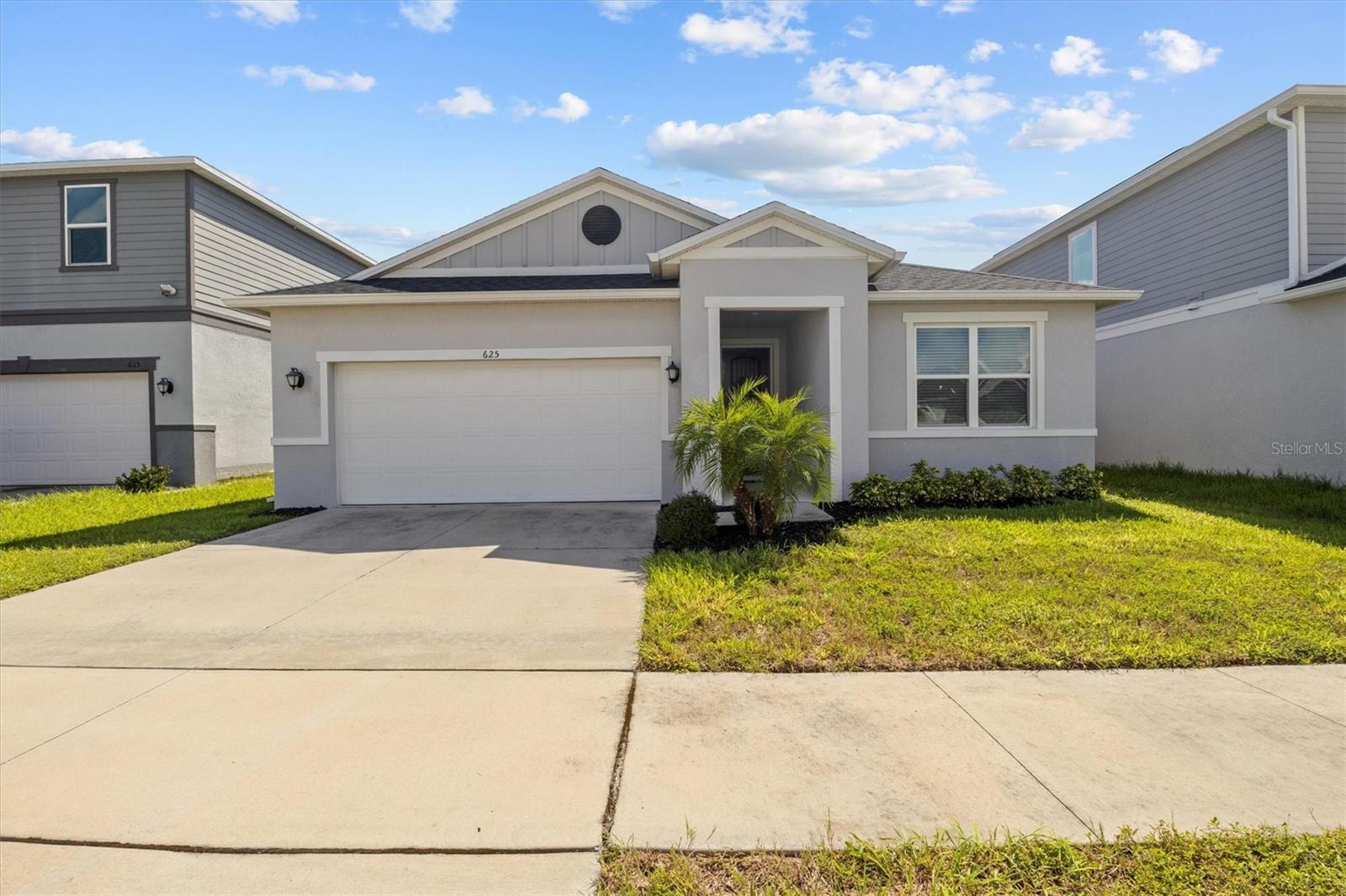 Photo of 625 OVERPOOL AVENUE DAVENPORT FL 33896