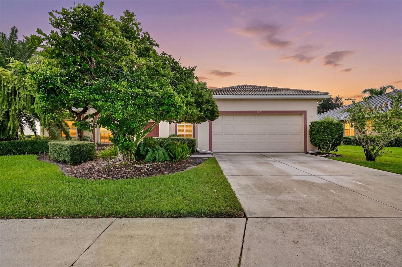 Photo of 1322 WESTERN PINE CIRCLE SARASOTA FL 34240