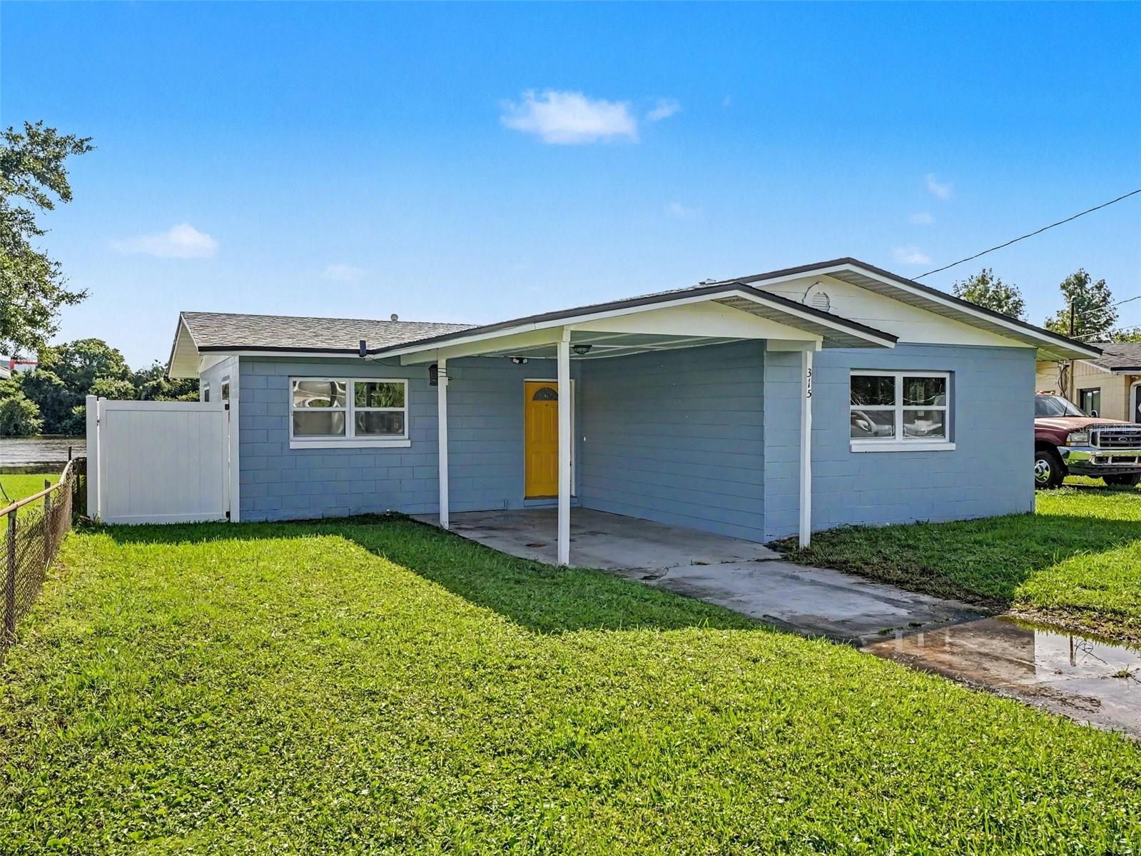 Photo of 315 AMADOR CIRCLE ORLANDO FL 32810