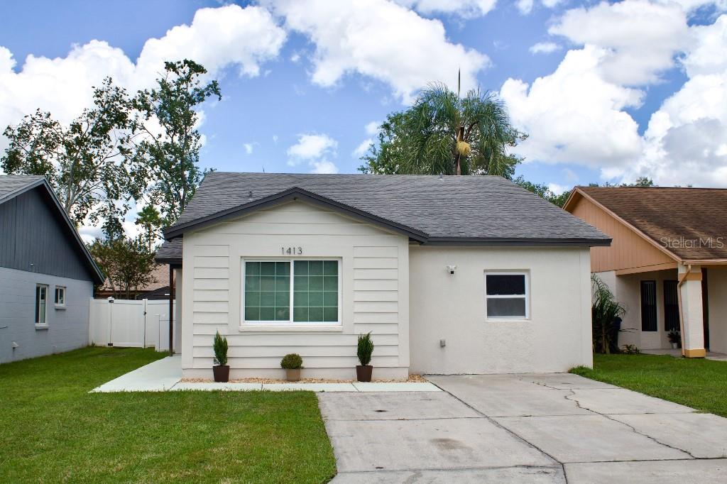 Photo of 1413 BRAMBLEWOOD DRIVE LAKELAND FL 33811