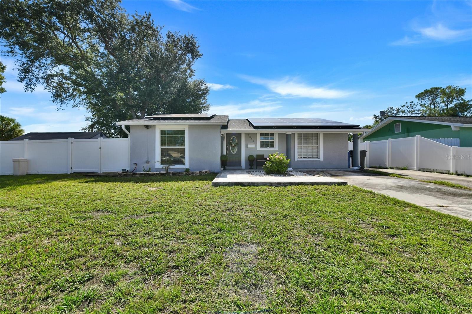 Photo of 8845 AUBURN WAY TAMPA FL 33615