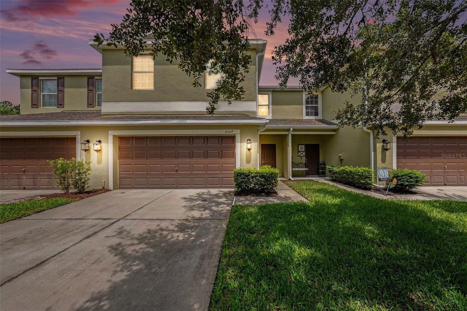 Photo of 8604 FIDDLELEAF COURT TAMPA FL 33647