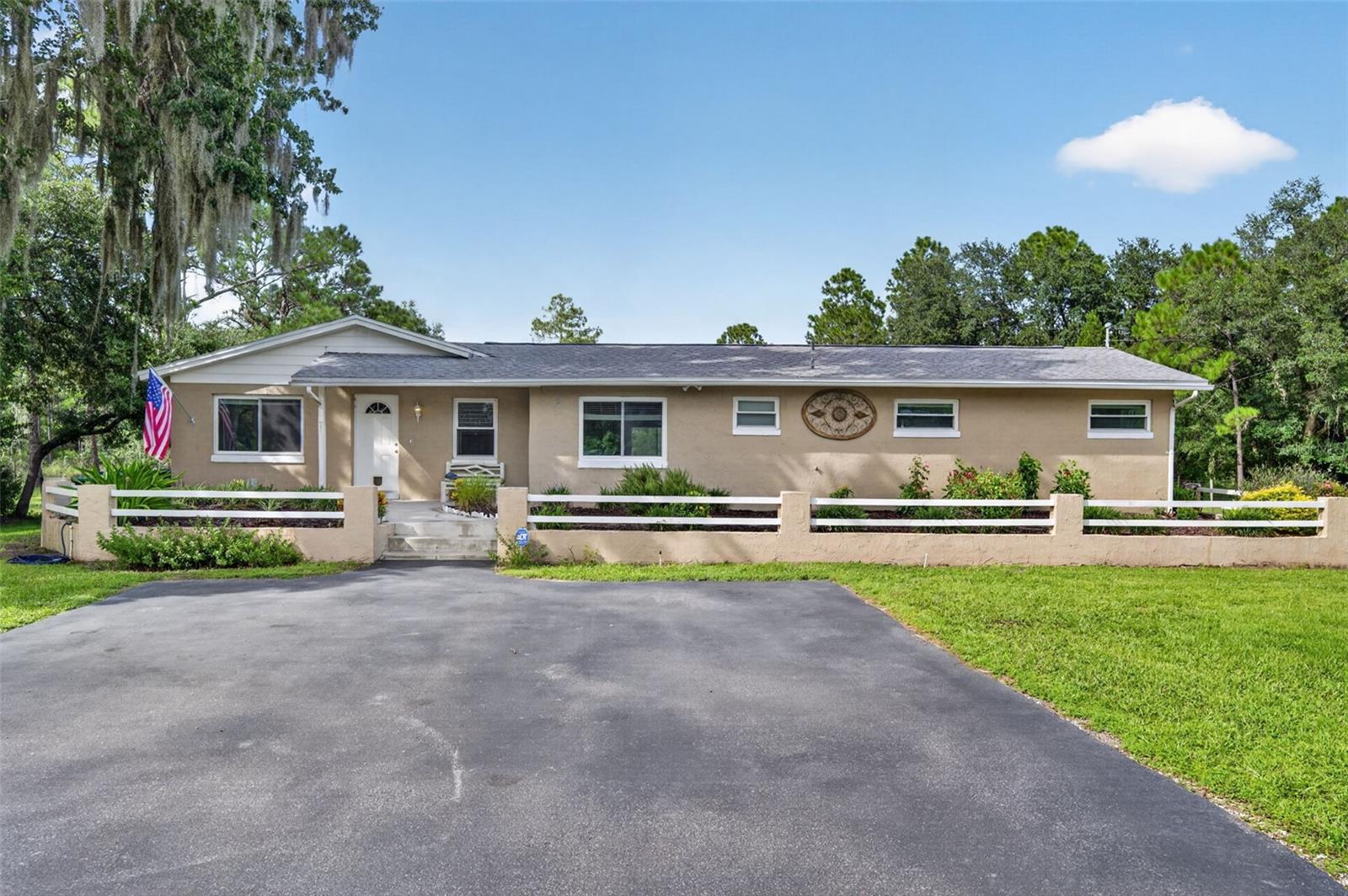 Photo of 20963 E COLONIAL DRIVE CHRISTMAS FL 32709