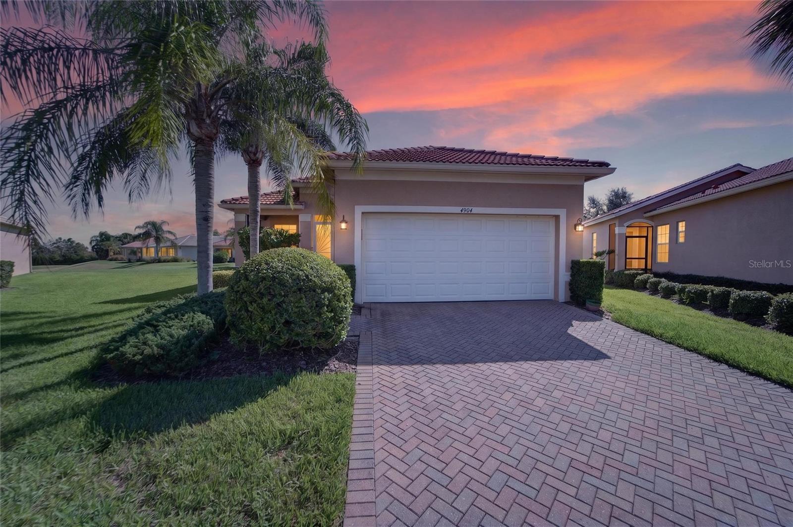 Photo of 4904 ROCK ISLAND COURT WIMAUMA FL 33598