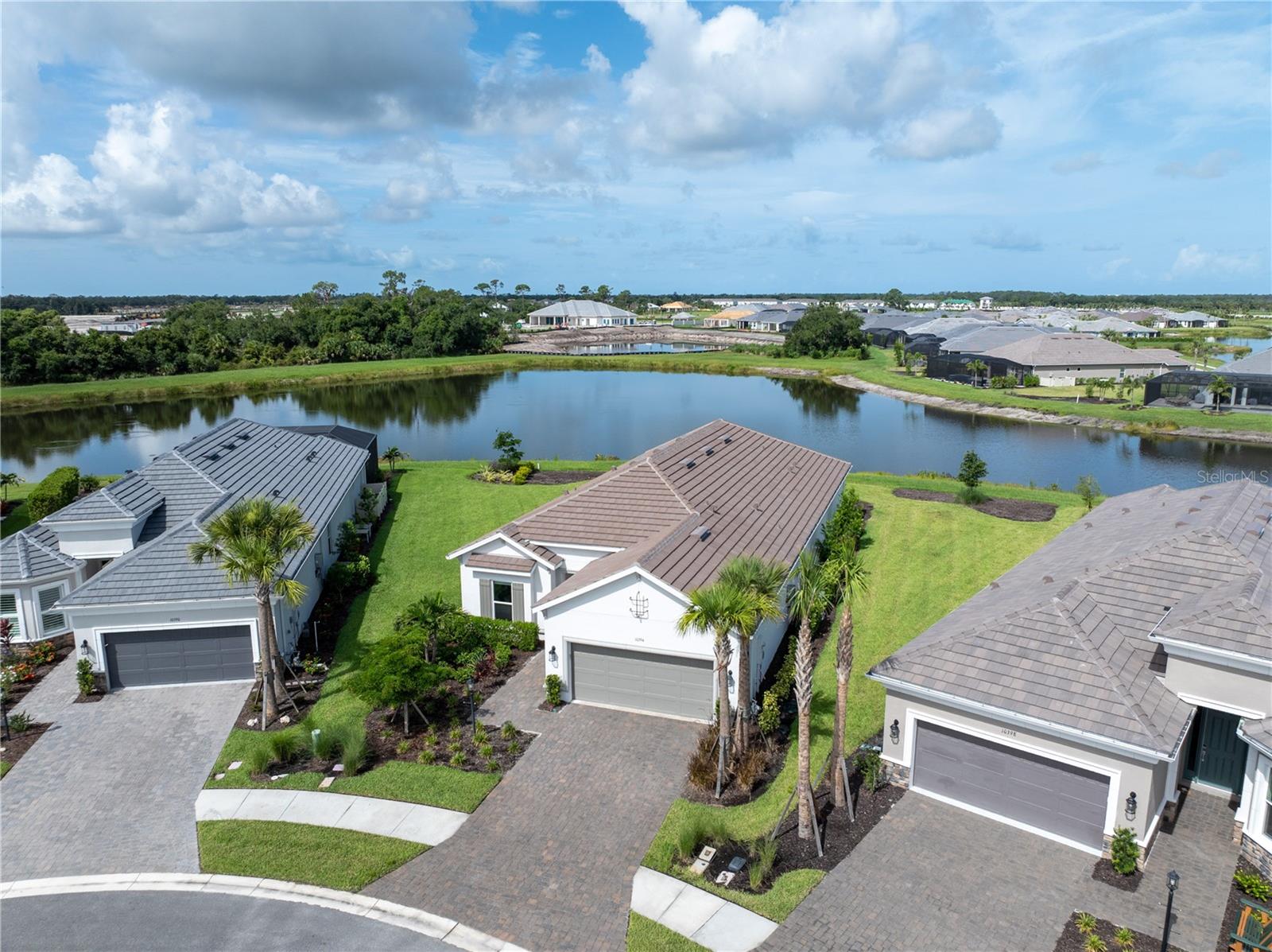 Photo of 10394 MORNING MIST LANE SARASOTA FL 34241