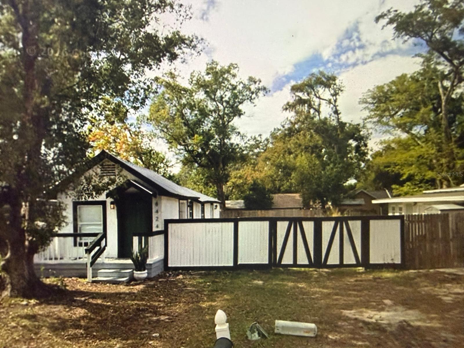 Photo of 8424 N HIGHLAND AVENUE TAMPA FL 33604