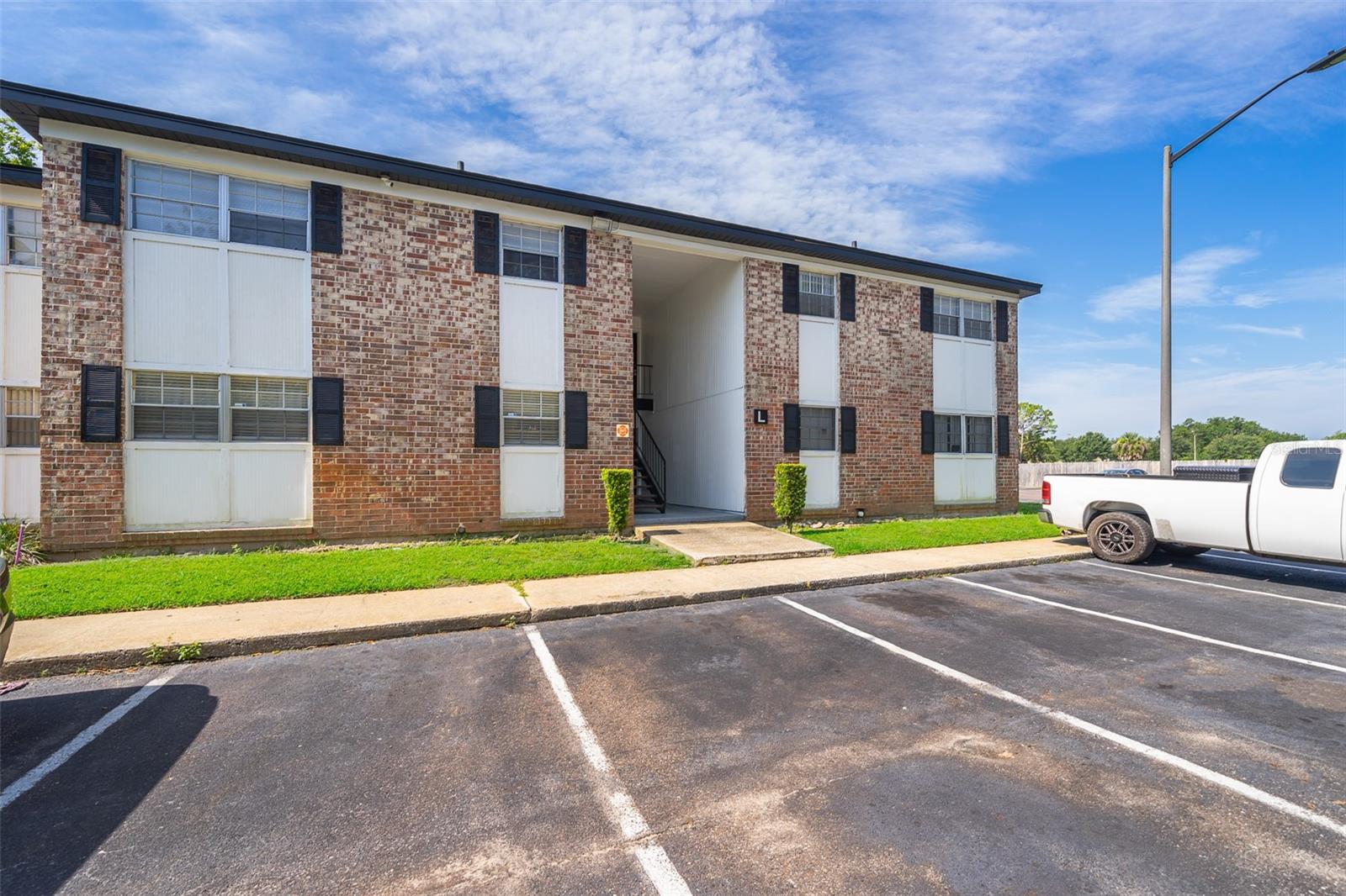 Photo of 5317 CURRY FORD ROAD #L208 ORLANDO FL 32812