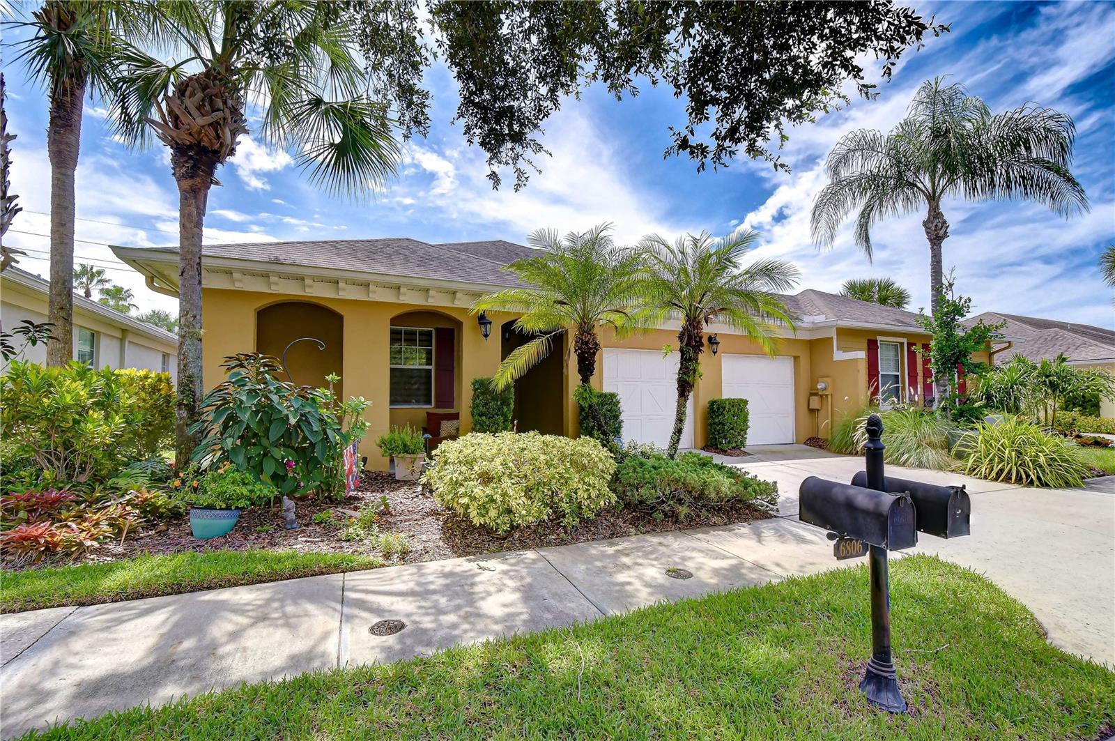 Photo of 6806 MUNCASTER COURT TAMPA FL 33625