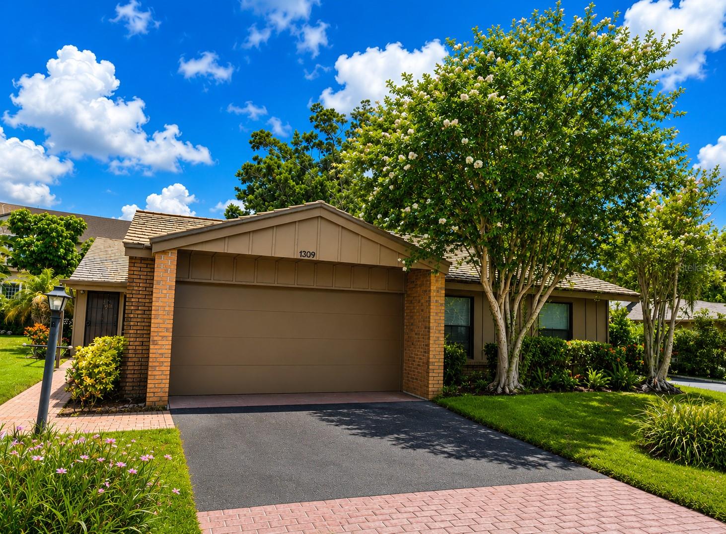 Photo of 1309 WATER OAK WAY BRADENTON FL 34209
