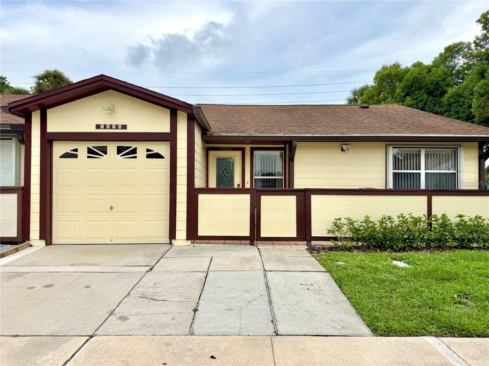 Photo of 5800 SAGUNTO STREET ORLANDO FL 32807