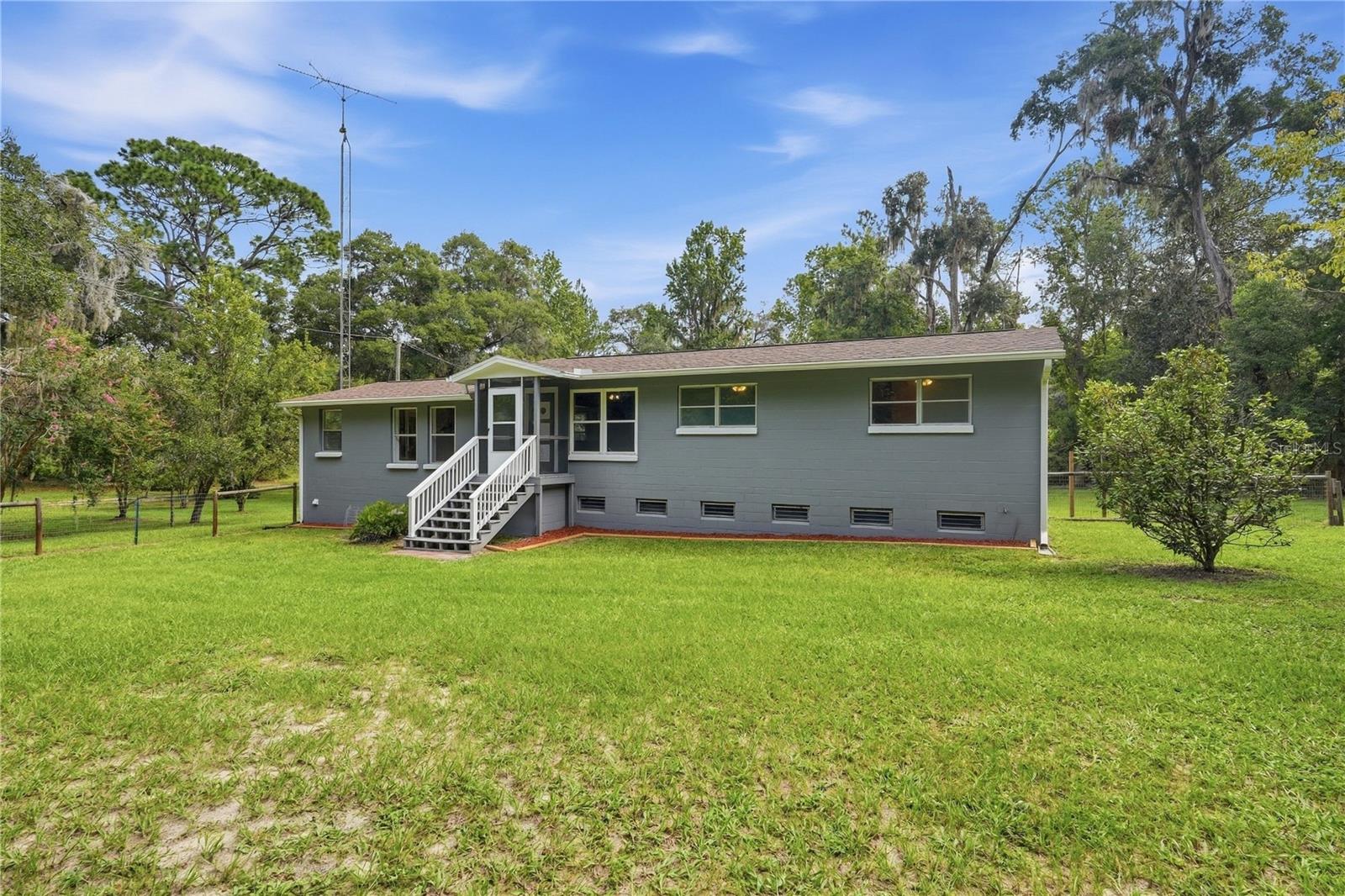 Photo of 752 N STATE ROAD 21 MELROSE FL 32666