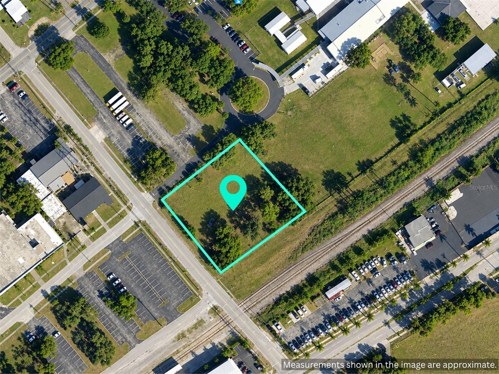 Photo of 1001 TARPON STREET FORT MYERS FL 33916