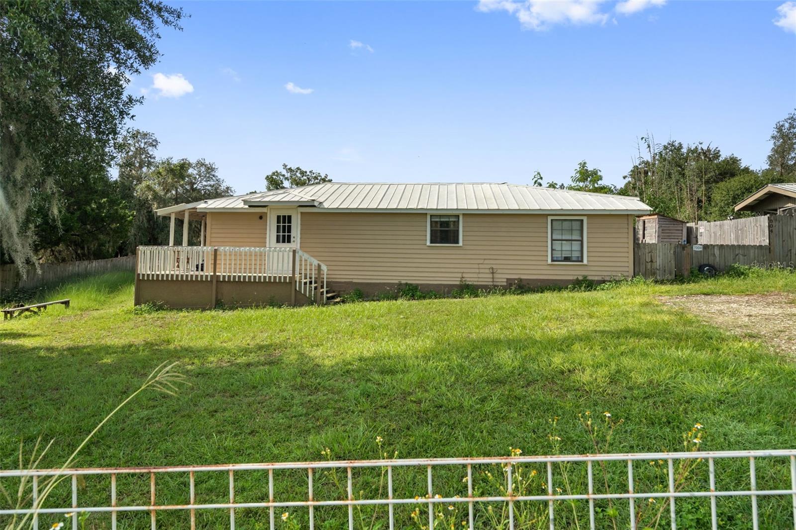 Photo of 7004 E HIDDEN COURT FLORAL CITY FL 34436
