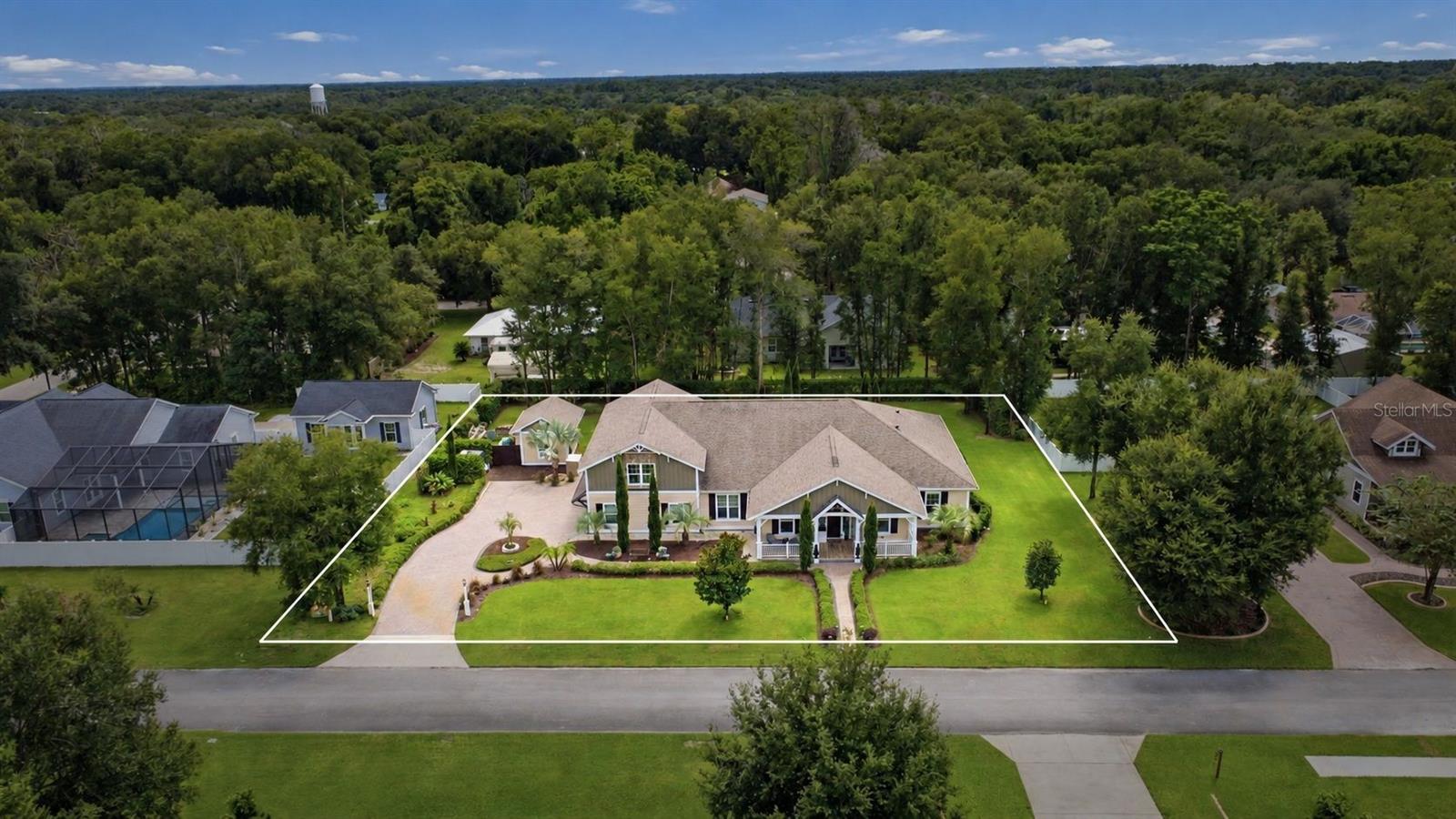 Photo of 251 W DELAWARE AVENUE LAKE HELEN FL 32744