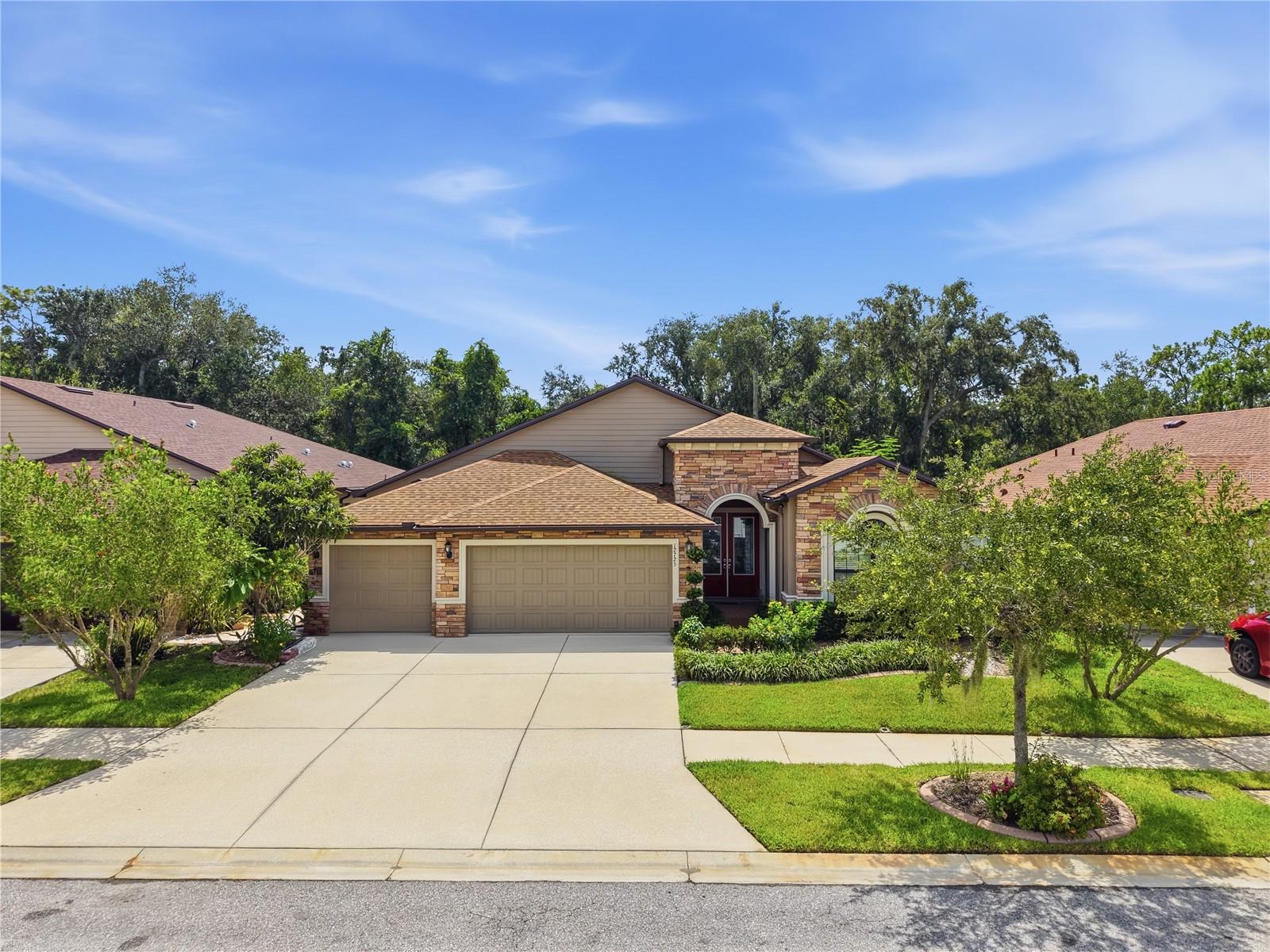 Photo of 12725 FLATWOOD CREEK DRIVE GIBSONTON FL 33534