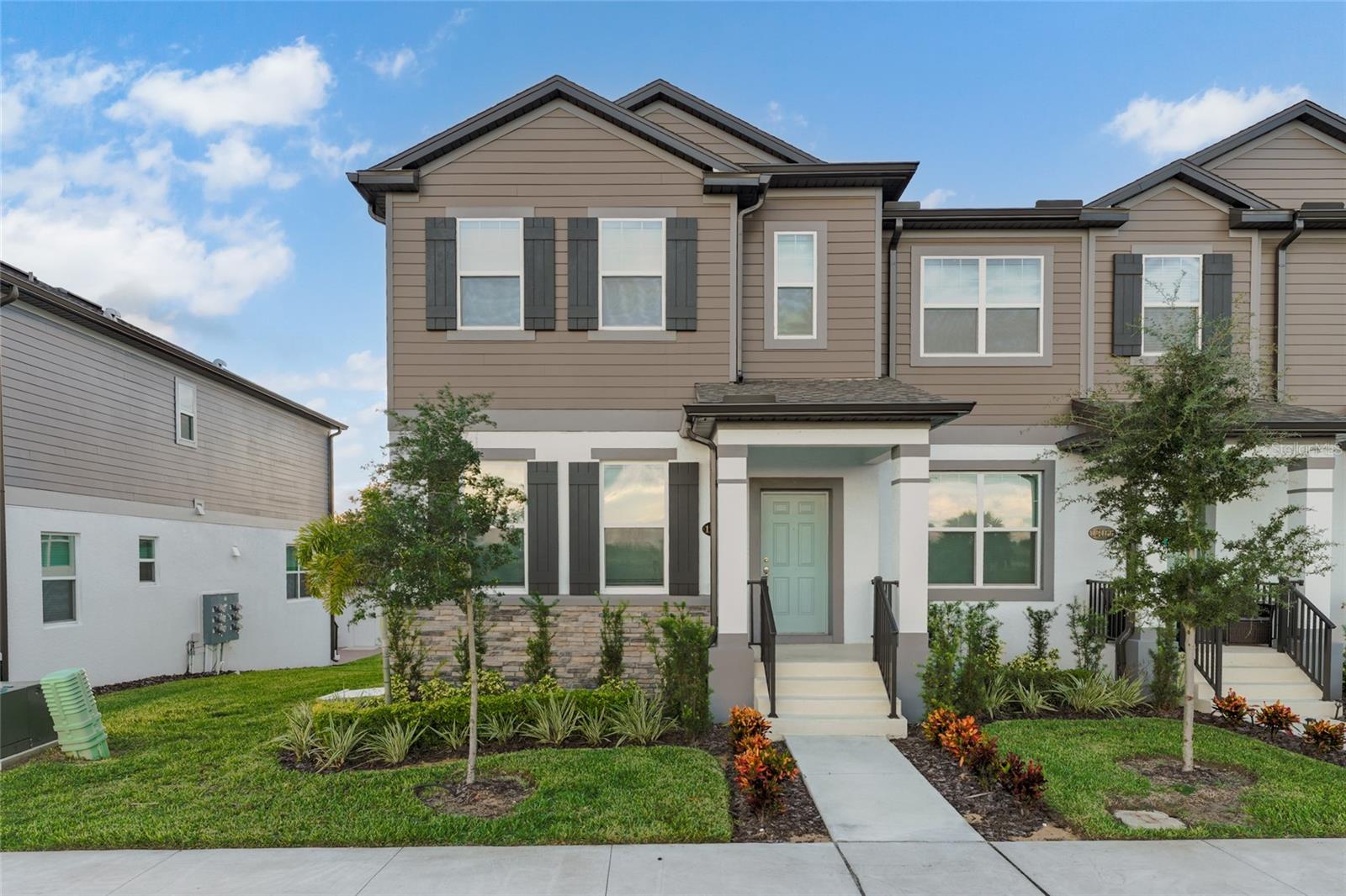Photo of 12172 PLUMPTON DRIVE WINTER GARDEN FL 34787