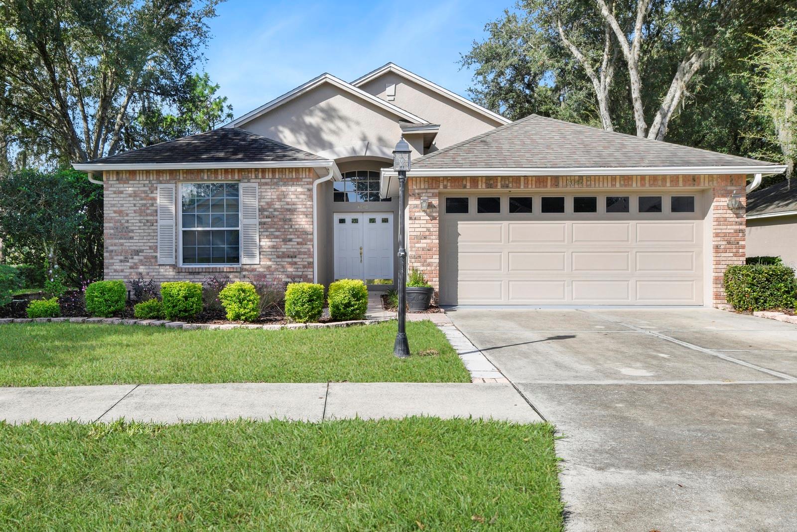 Photo of 8040 ARCADIAN COURT MOUNT DORA FL 32757