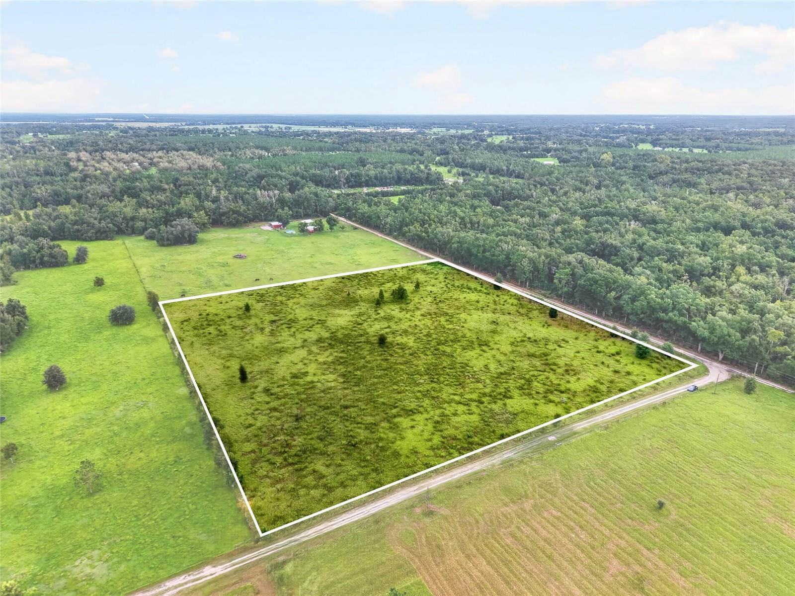 Photo of 0 173RD RD LIVE OAK FL 32060