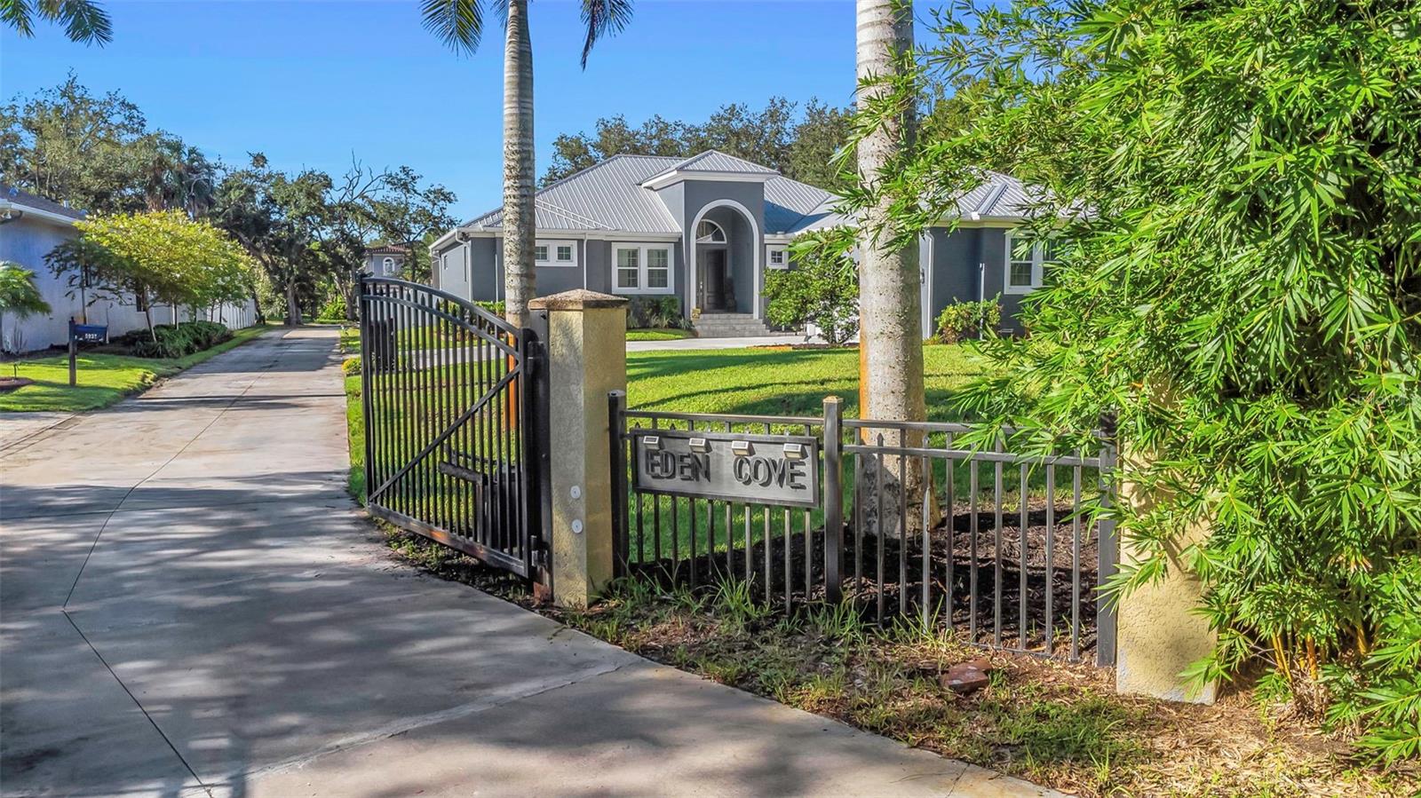 Photo of 5925 MOHR ROAD TAMPA FL 33615