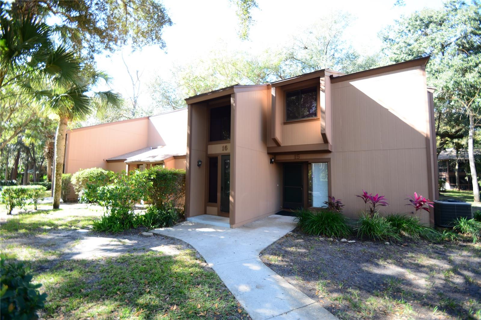 Photo of 16 OAKMONT COURT #16 PALM COAST FL 32137