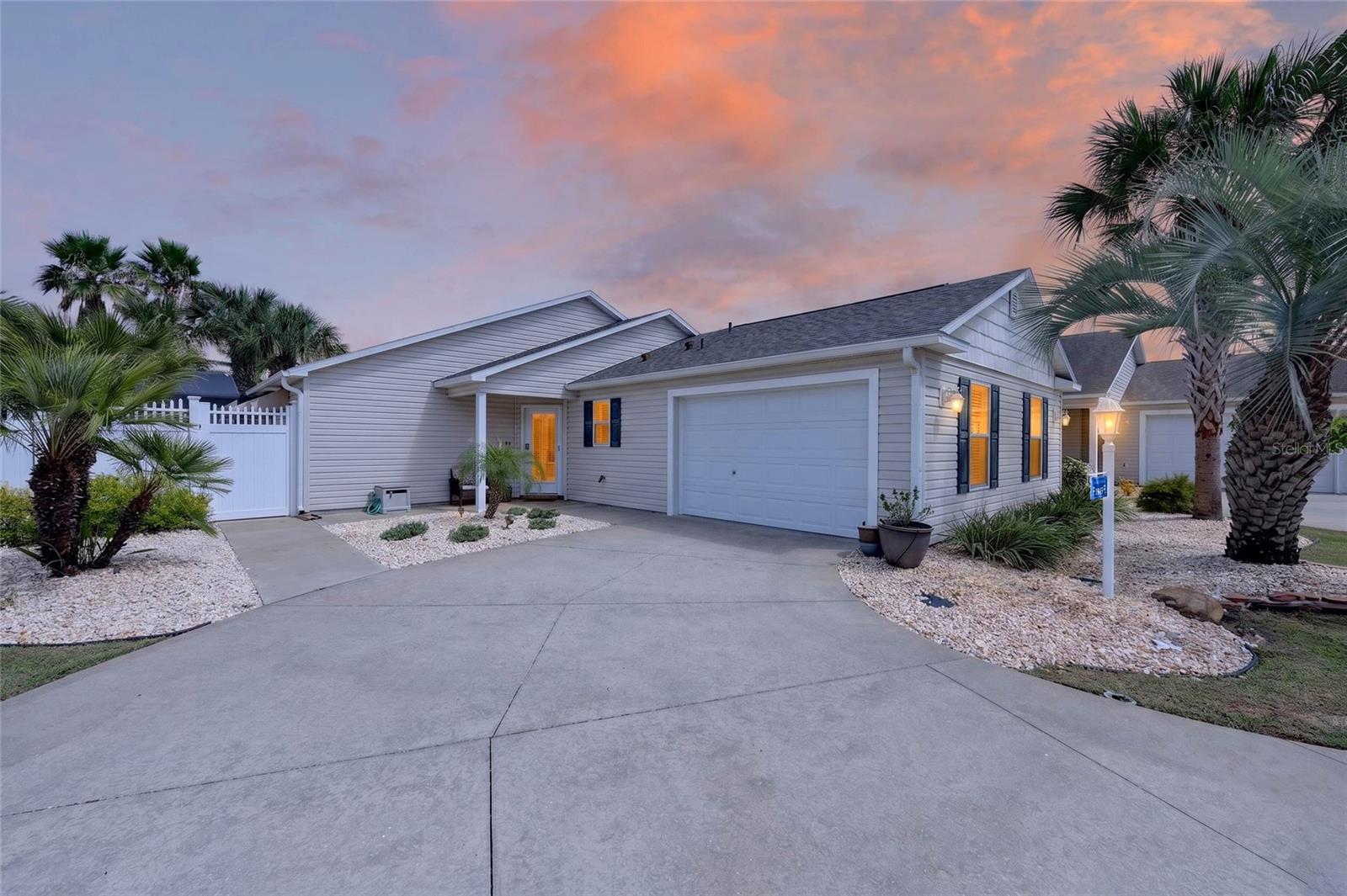 Photo of 1945 FIDDLEWOOD PLACE THE VILLAGES FL 32162