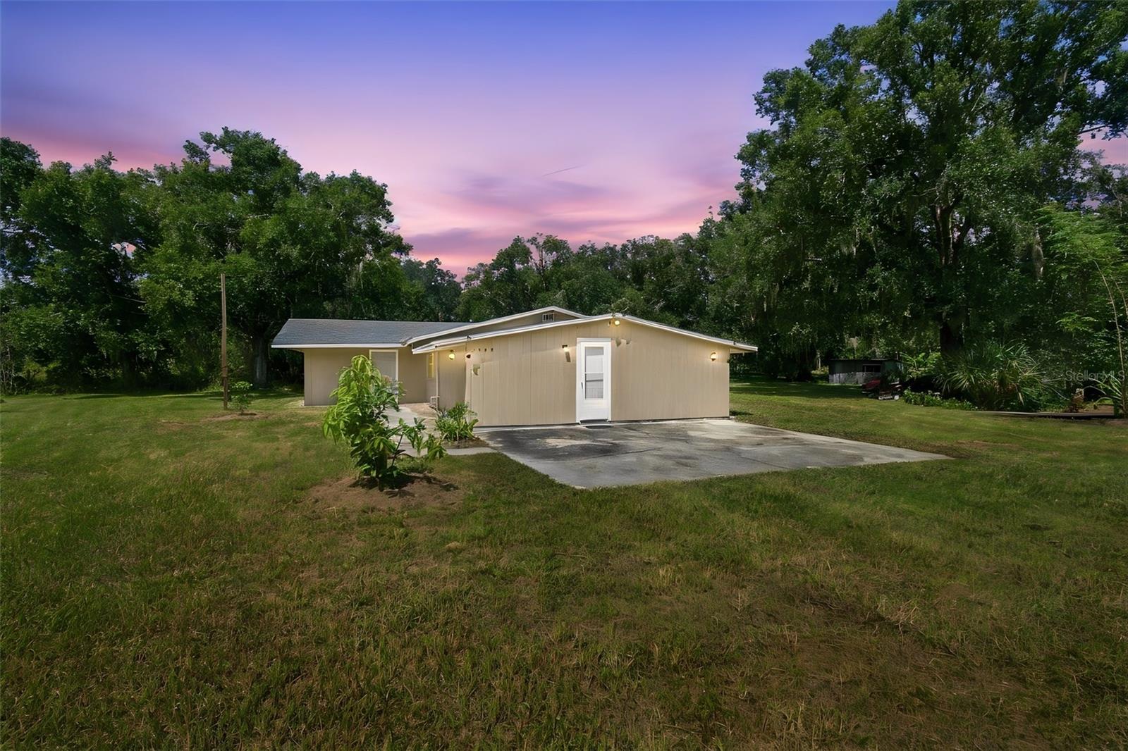Photo of 1142 DOC COIL ROAD BOWLING GREEN FL 33834