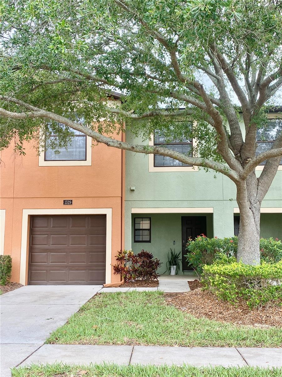 Photo of 1529 WATER TERRACE LN BRANDON FL 33511