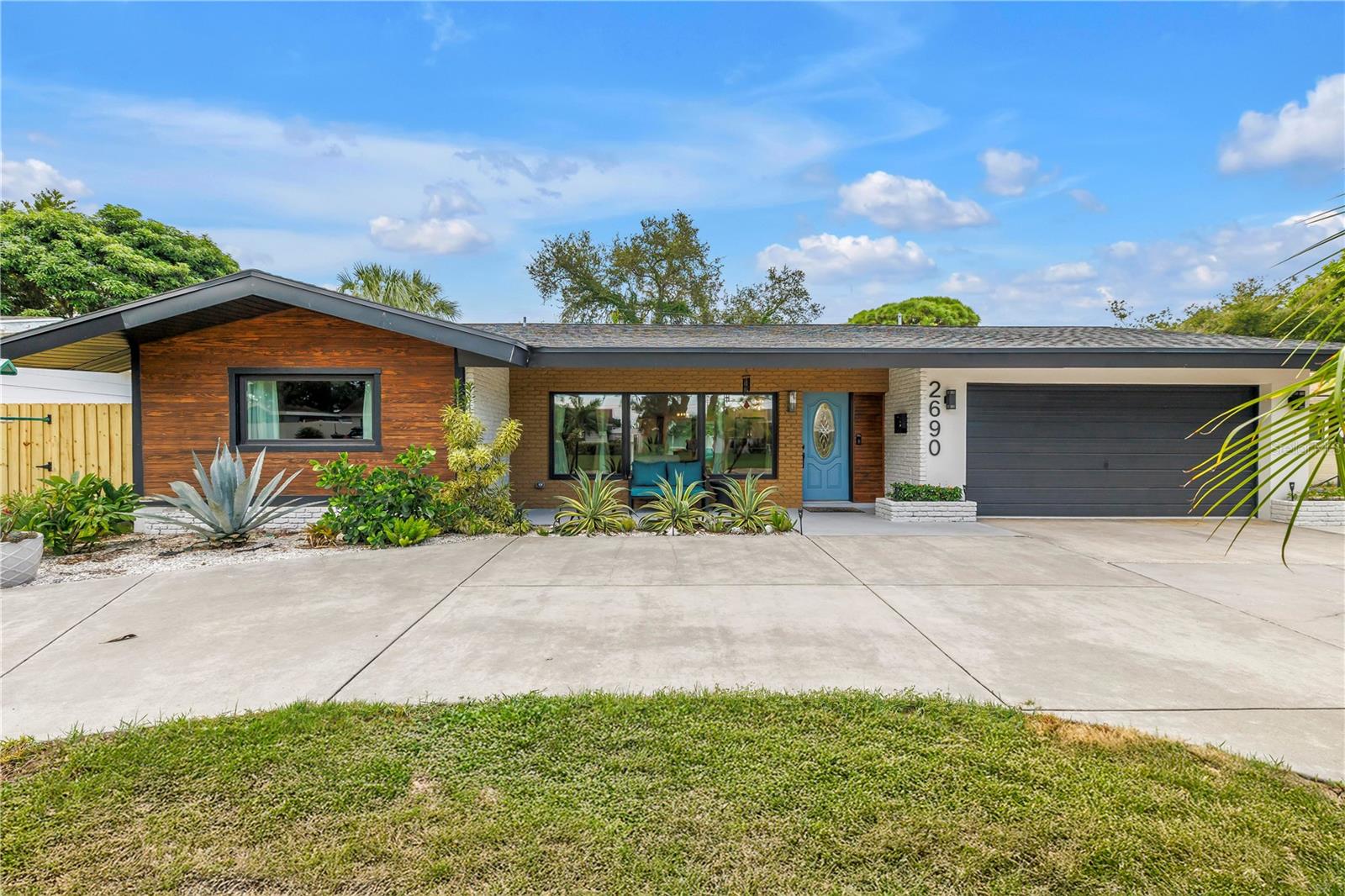 Photo of 2690 65TH AVENUE ST PETERSBURG FL 33712