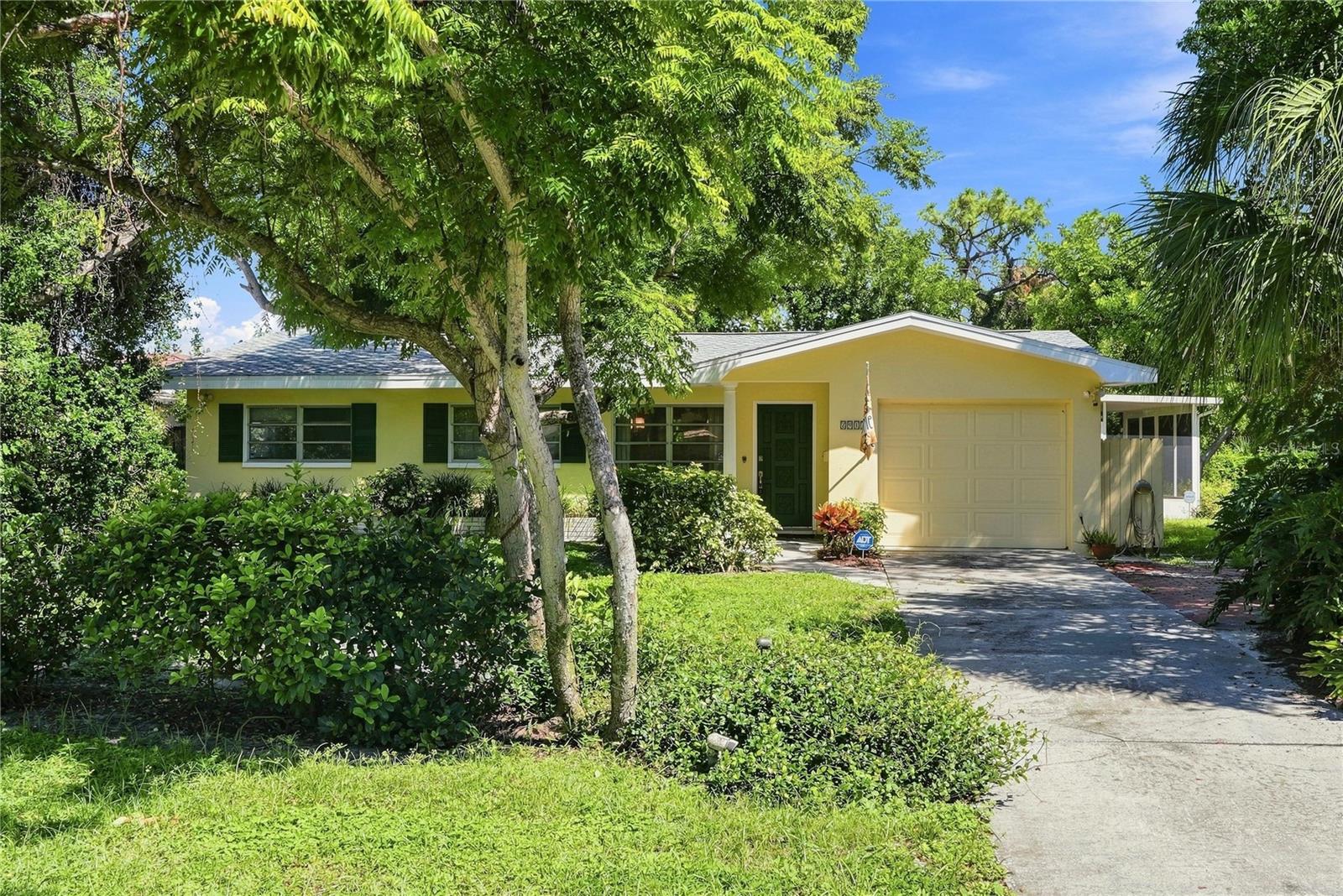 Photo of 2911 35TH AVENUE ST PETERSBURG FL 33712