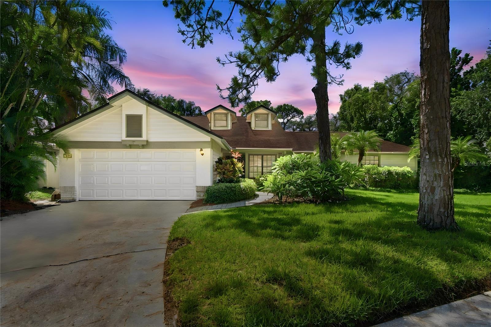Photo of 2942 LONGBROOKE WAY CLEARWATER FL 33760