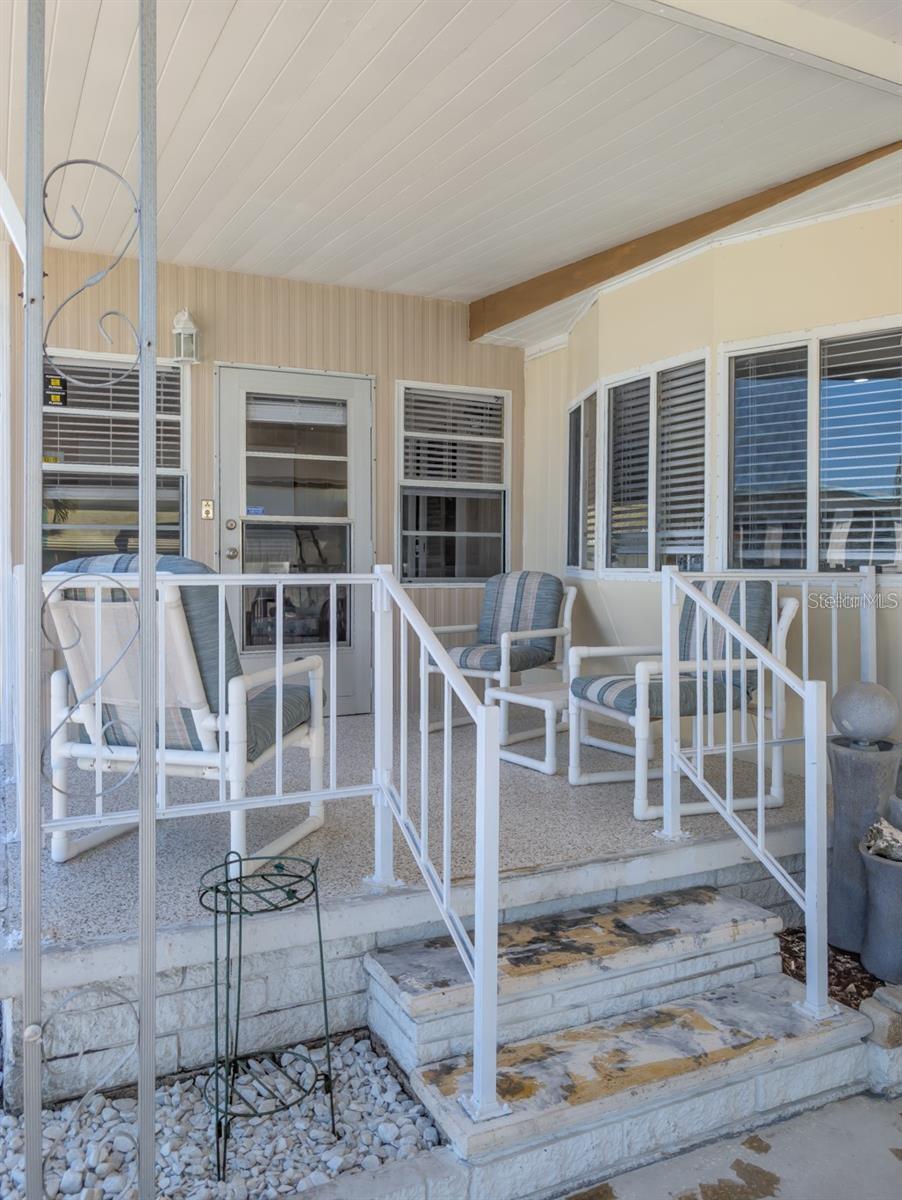 Photo of 229 DIXIE TARPON SPRINGS FL 34689