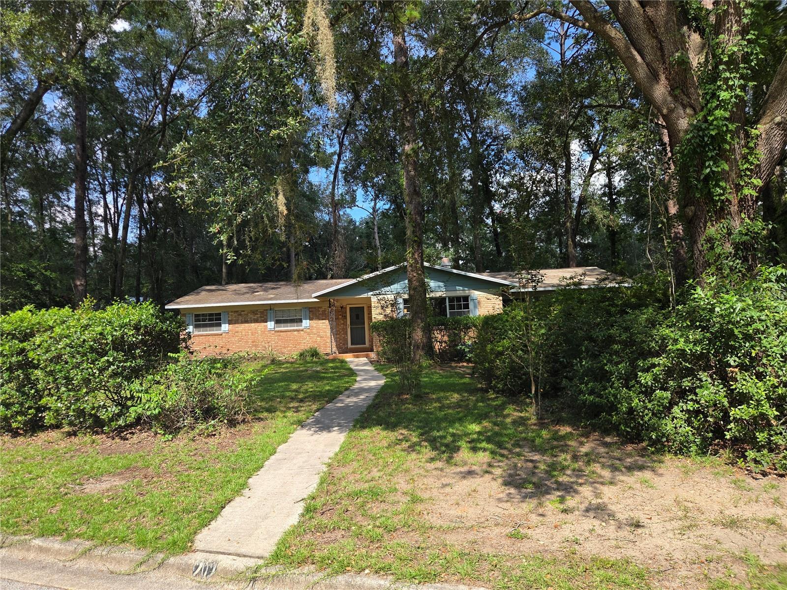 Photo of 909 NW 39TH STREET GAINESVILLE FL 32605