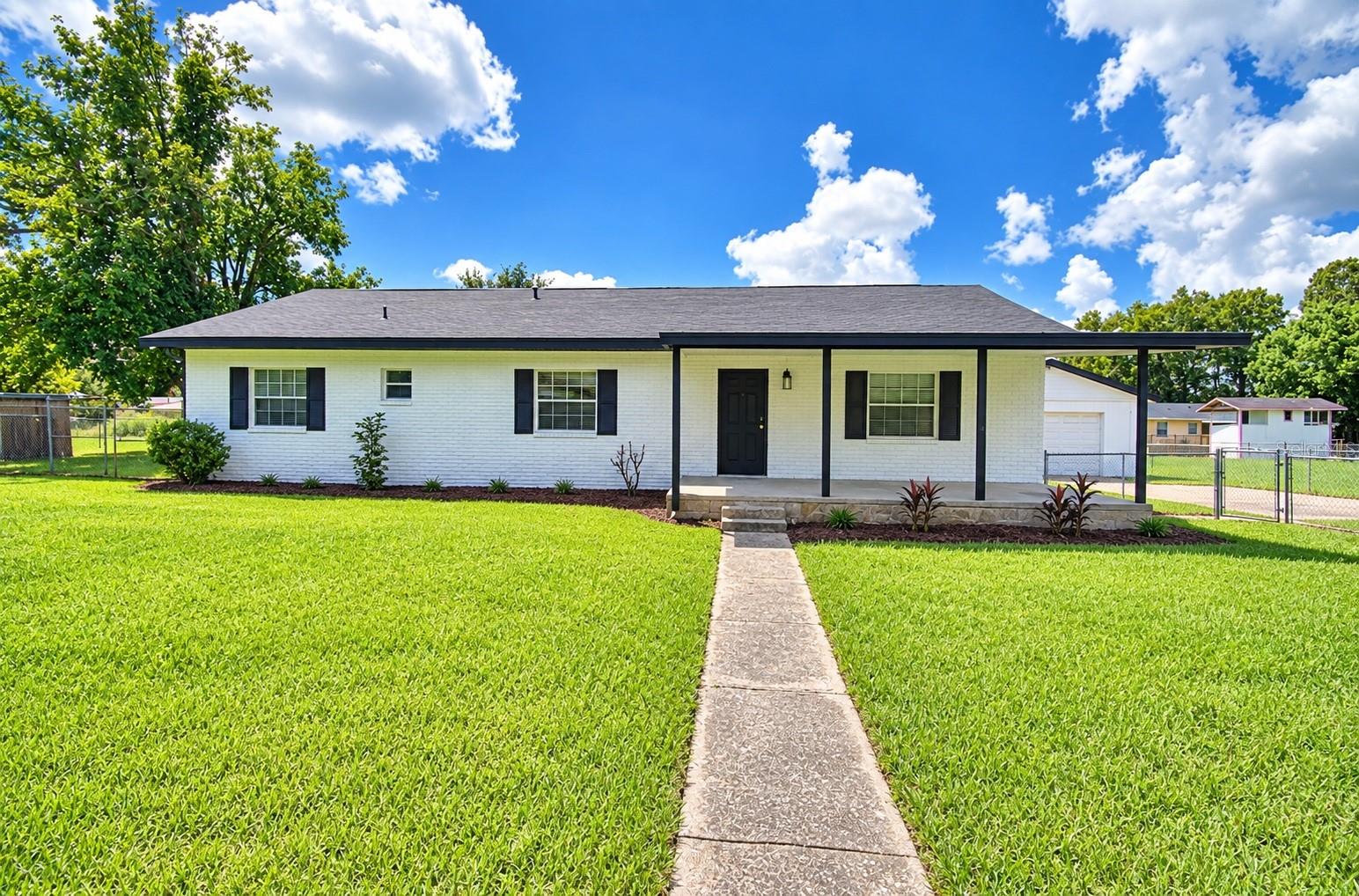 Photo of 3225 OAKLAND ROAD LAKELAND FL 33801