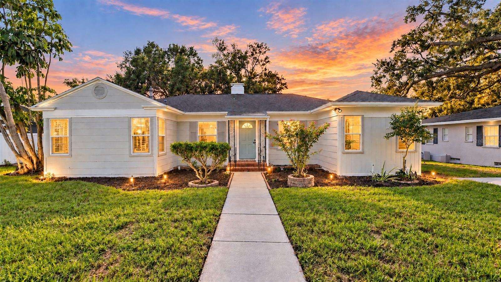 Photo of 408 ORANGEVIEW AVENUE CLEARWATER FL 33755